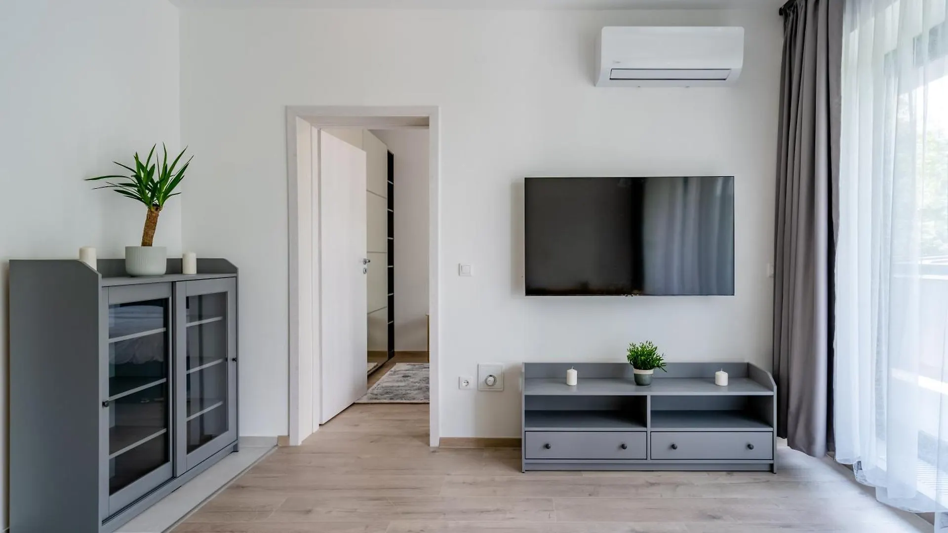 Magnolia Greentop Apartment Budapest Hungary