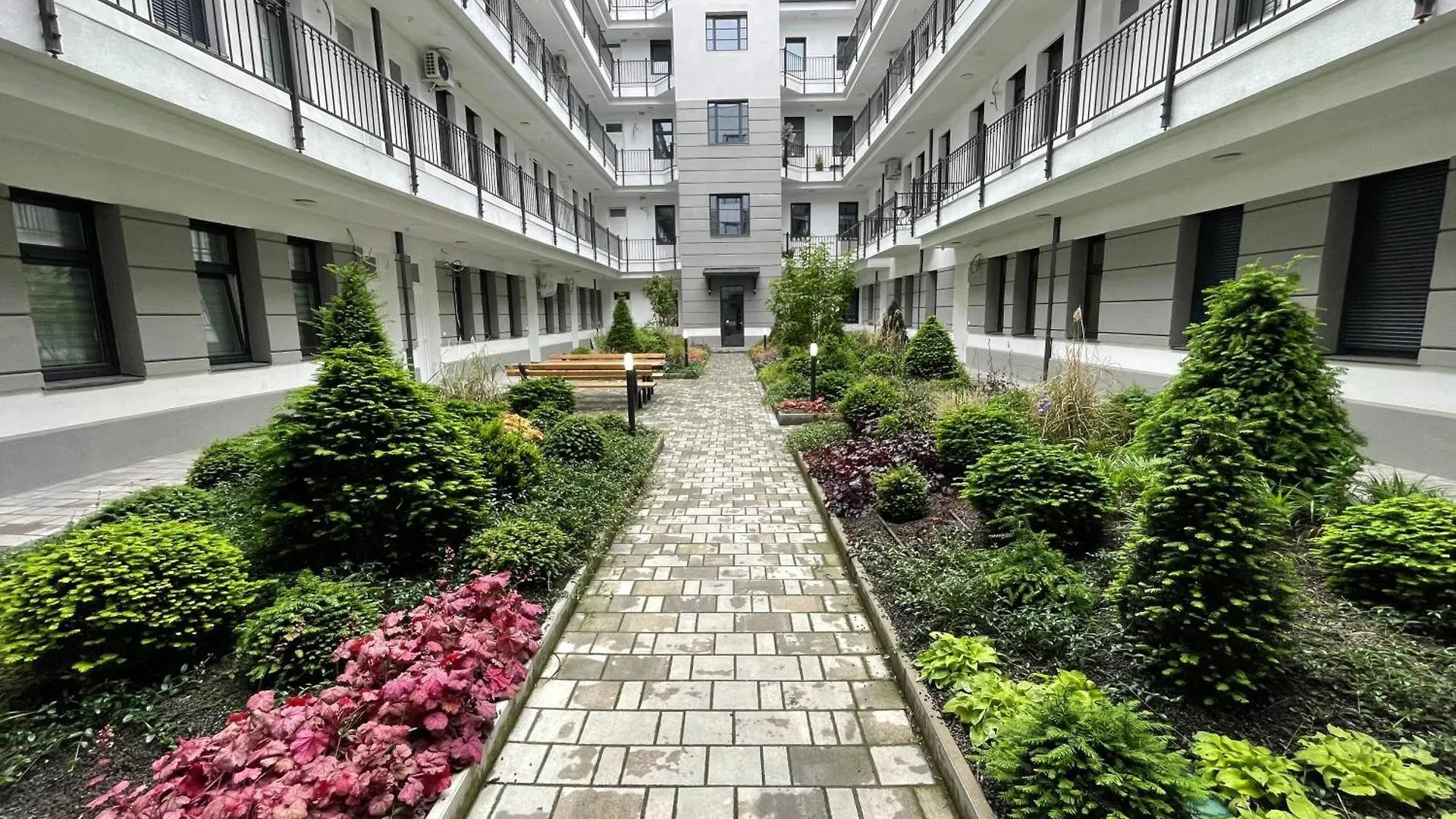 Magnolia Greentop Apartment Budapest